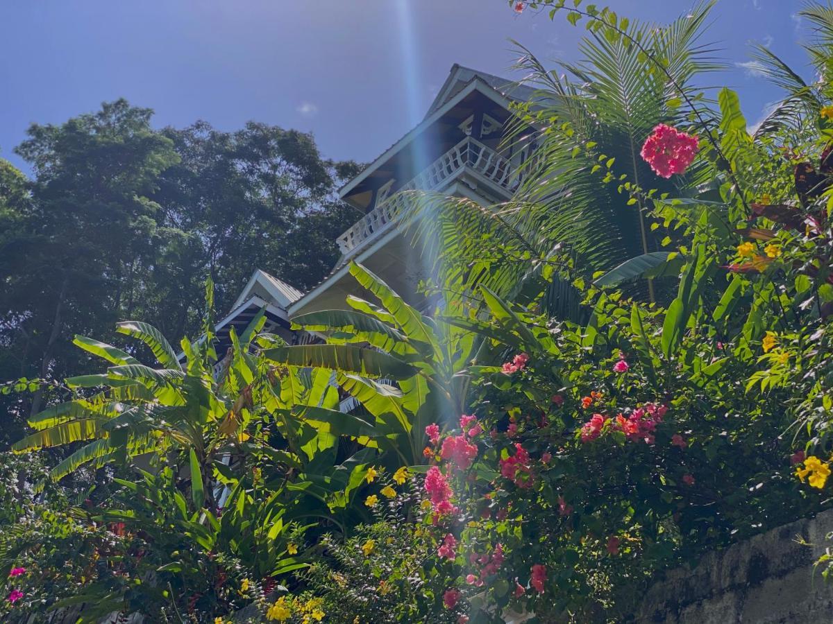 Mouggae Blues Villas Beau Vallon (Mahe) Exterior foto
