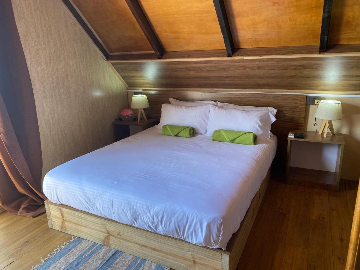 Mouggae Blues Villas Beau Vallon (Mahe) Exterior foto