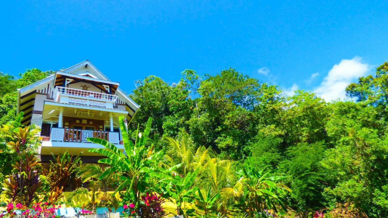 Mouggae Blues Villas Beau Vallon (Mahe) Exterior foto